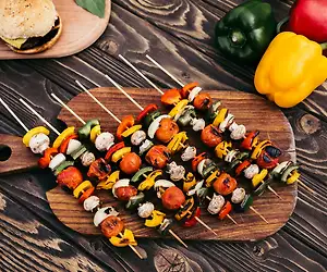 Grillatut kasvisvartaat