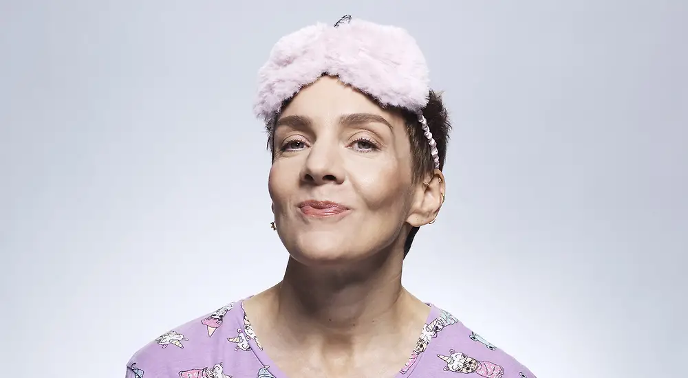 Yökylässä Maria Veitola