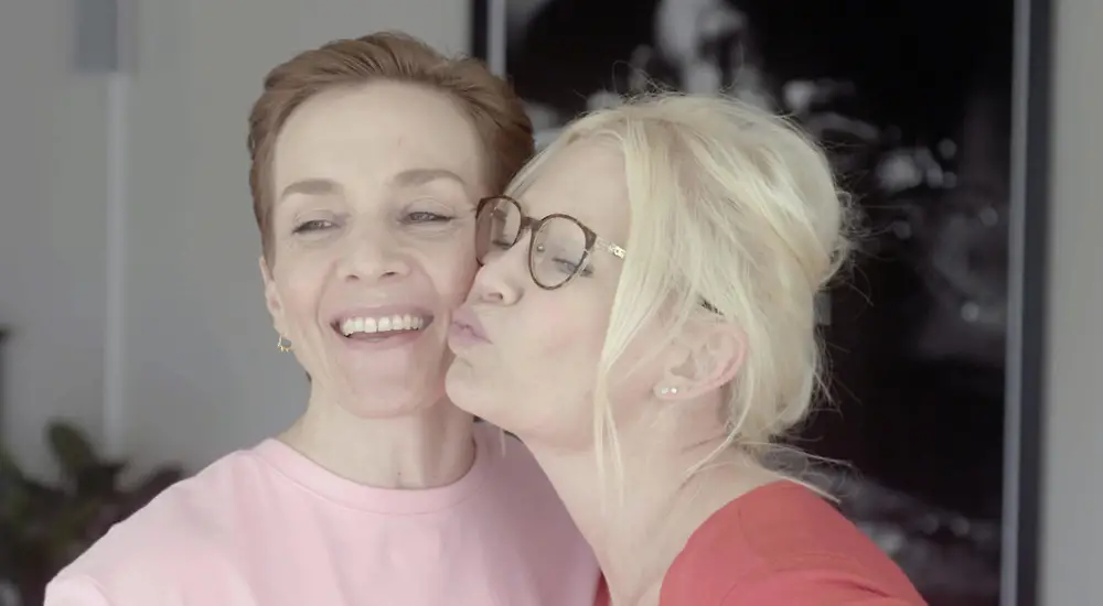 Yökylässä Maria Veitola