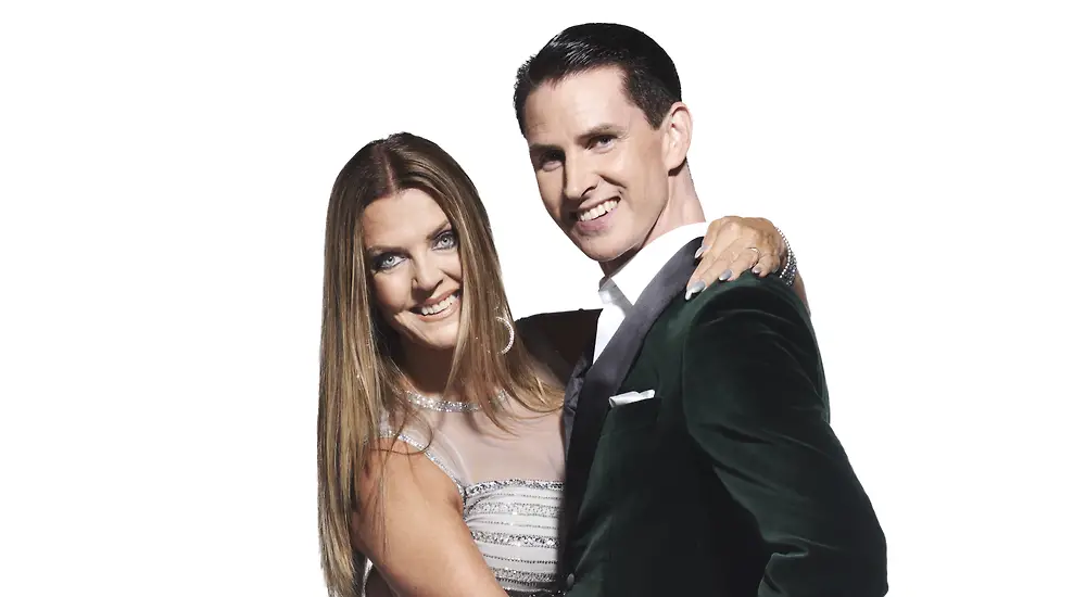 Roosa nauha Tanssii Tähtien Kanssa