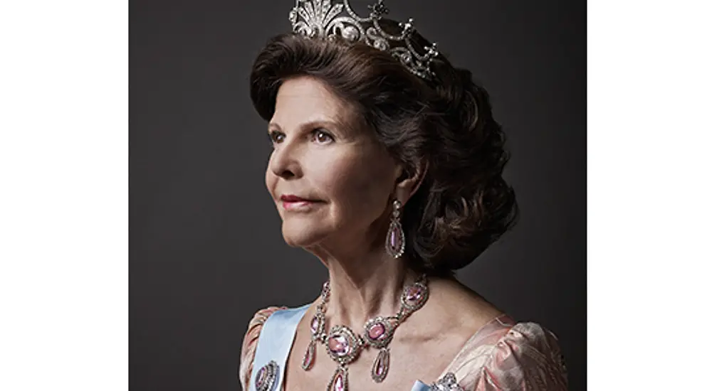 Kuninkaalliset korut