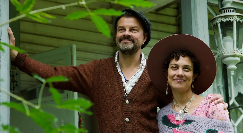 Yökylässä Maria Veitola