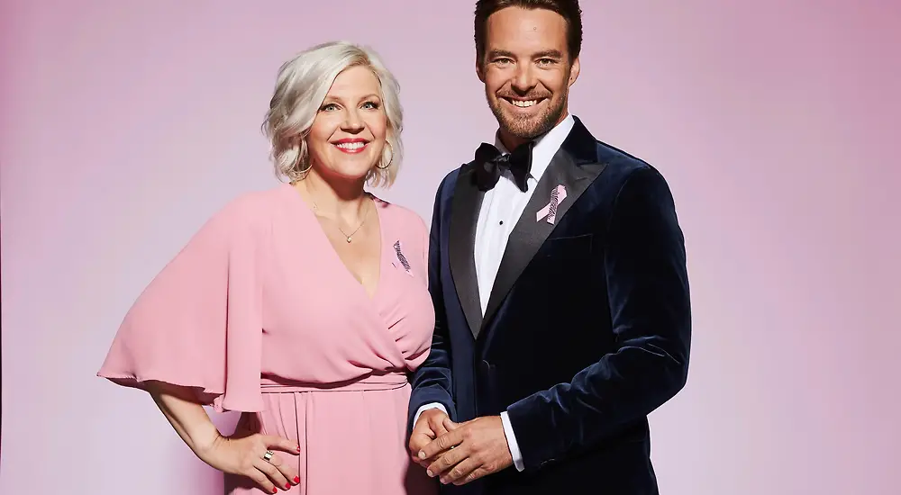 Yökylässä Maria Veitola