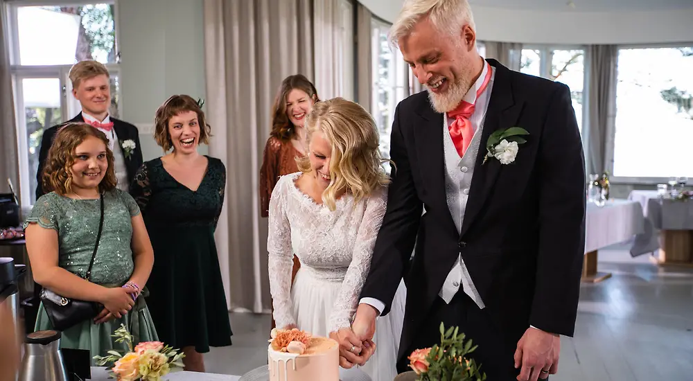 Ensitreffit alttarilla