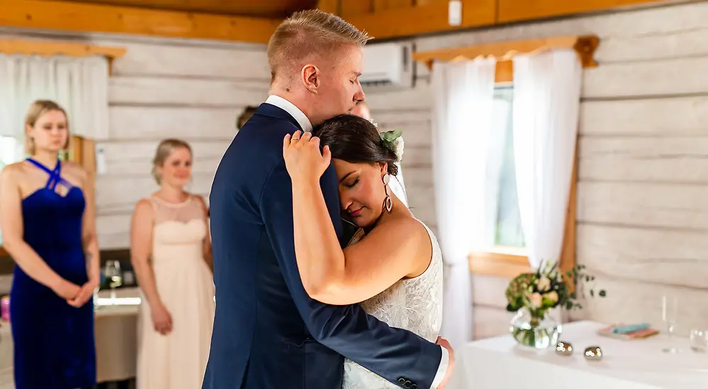 Ensitreffit alttarilla