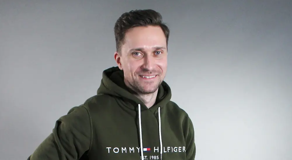 Ensitreffit alttarilla Assi