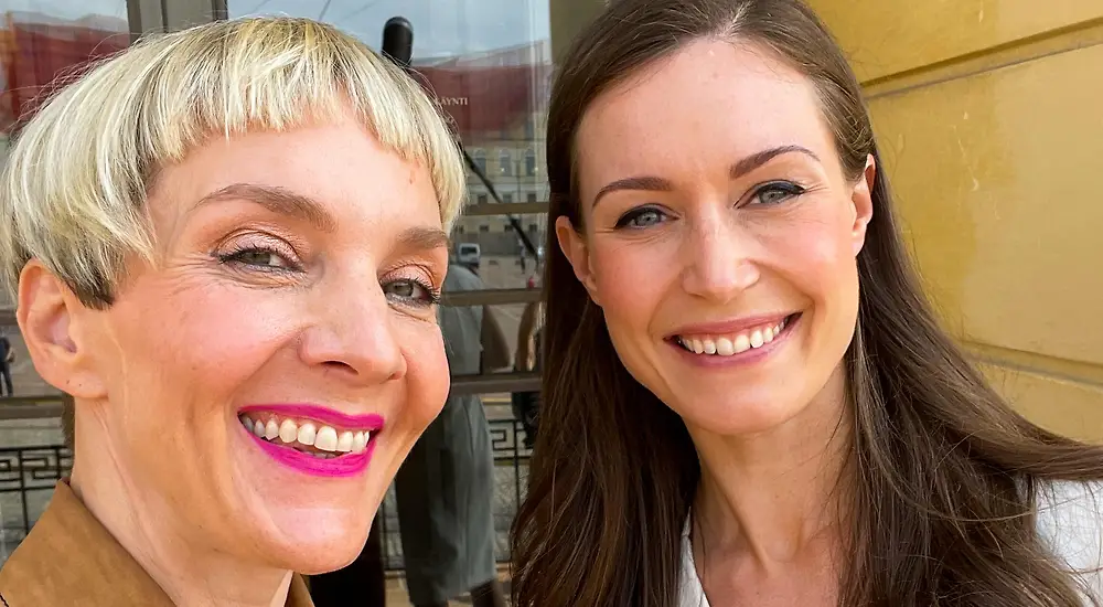 Yökylässä Maria Veitola