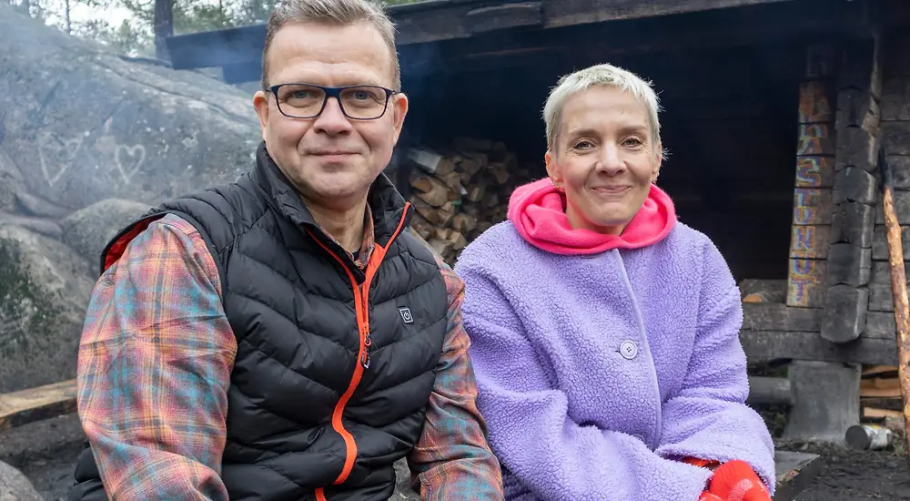 Yökylässä Maria Veitola