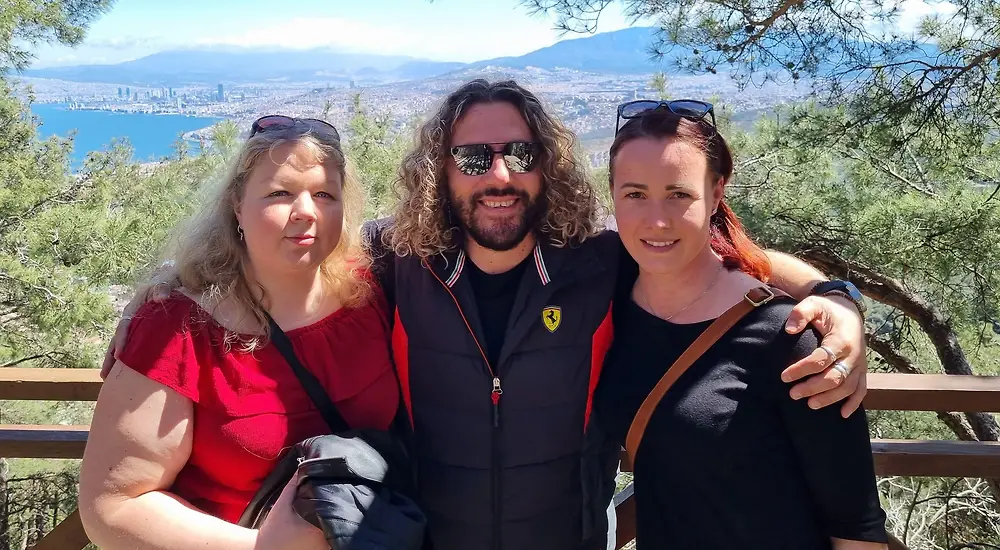 Maajussille morsian maailmalla