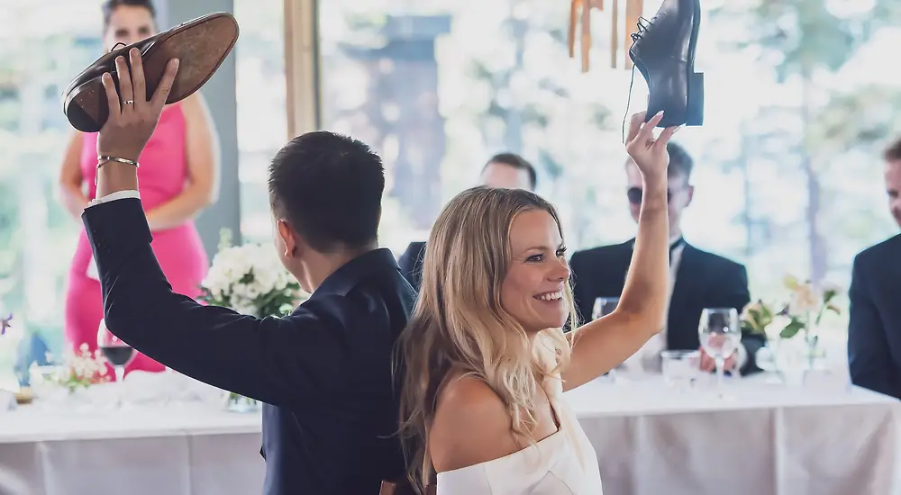 Ensitreffit alttarilla Anna