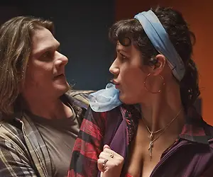 TV-leffa: Varasto - Rehevässä duunarikomediassa naiset eivät jää sanattomaksi ja miehet ovat miehiä