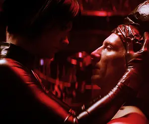 Nyt kohuleffa TV:stä! Koirat eivät käytä housuja avaa sadomasokistista seksimaailmaa