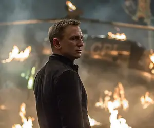 Mitä olisi kesä ilman James Bond -leffoja? Katso James Bond 007 -leffojen lähetysajat tästä!