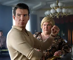 Hymyä! vihdoin tv:ssä - Pääosassa kohuissa marinoitu Aku Hirviniemi lehtikeisari Lahtisen roolissa