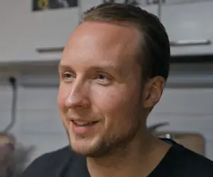 Topi Borg paljastaa - Salakuljetti frakkitakissa tätä 