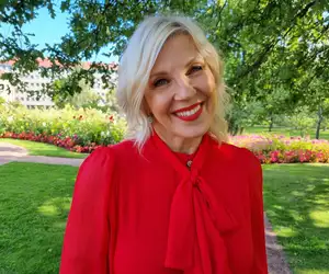 Vappu Pimiä fiilistelee Venla-voiton jälkitunnelmia: “Week so far…”