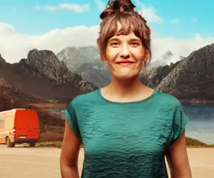 Haaveena muutto pakettiautoon ja matkustelu etelän lämpöön? Tästä vinkit paku-elämään - Van Life!