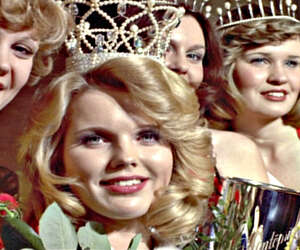Oho, mitä kaunottaria! Miss Suomi 2019 kisa suorana tv:stä - Muistelossa 1970-luvun 