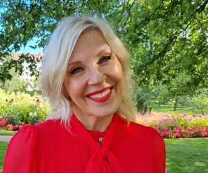 Vappu Pimiä ei kiertele, eikä kaartele rakkausasioissa - Moni kompastuu isoon virheeseen!